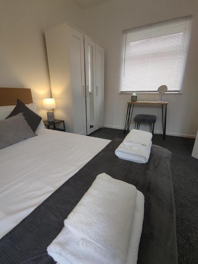 1 Bedroom Apartment With Free Parking Weymouth Buitenkant foto