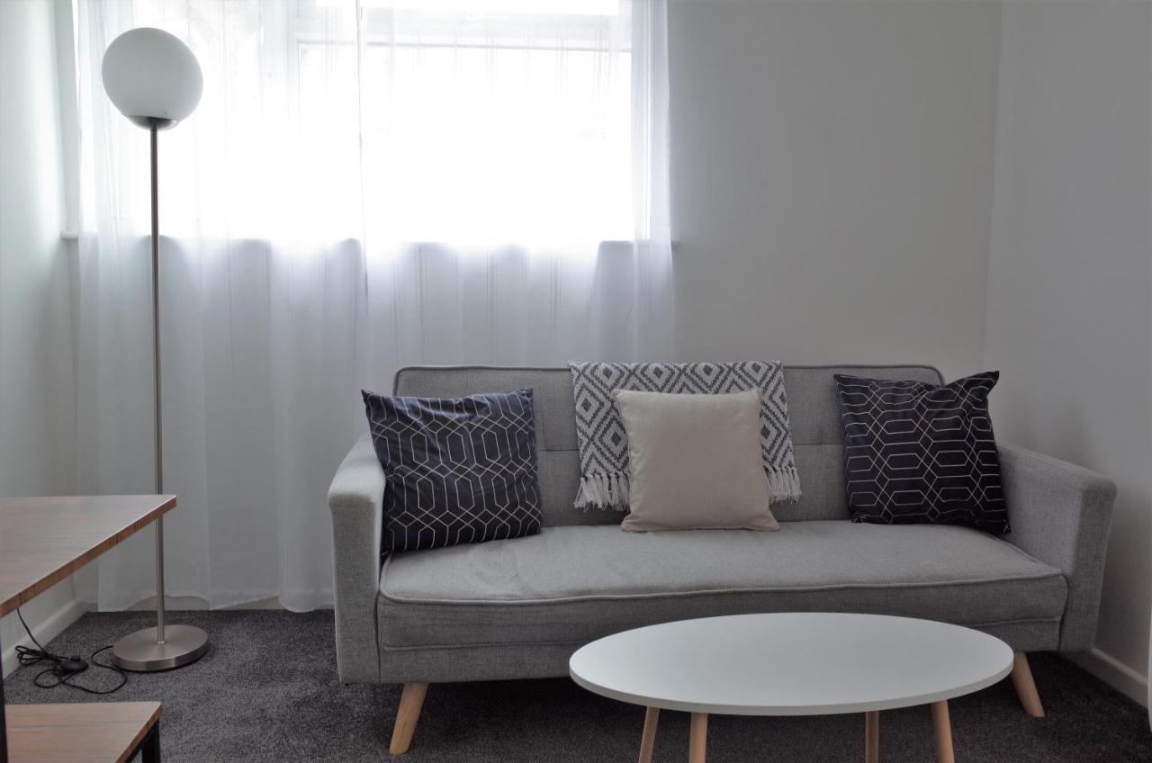 1 Bedroom Apartment With Free Parking Weymouth Buitenkant foto